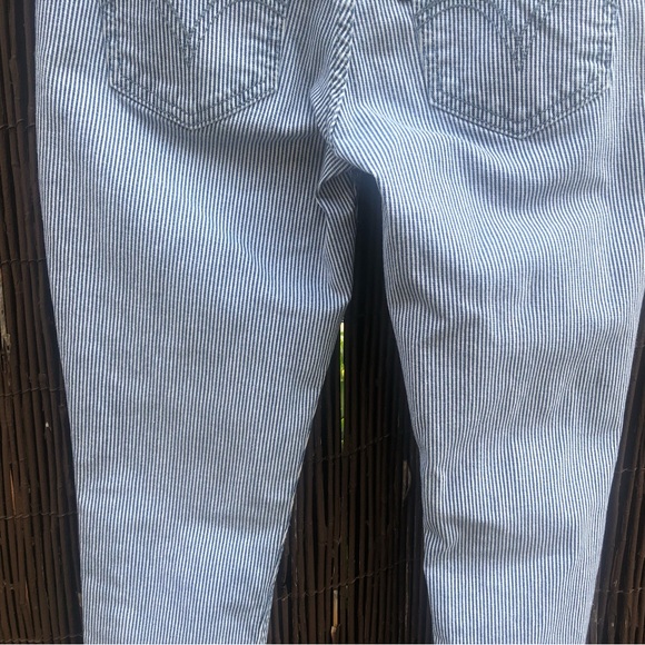 🍃Pinstriped railroad Levi’s Jeans🍃Waist 25 “🍃 - Picture 10 of 11